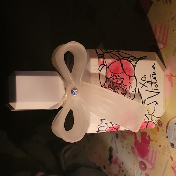 100mL bottle of Victoria Secret perfume - Picture 2 of 2